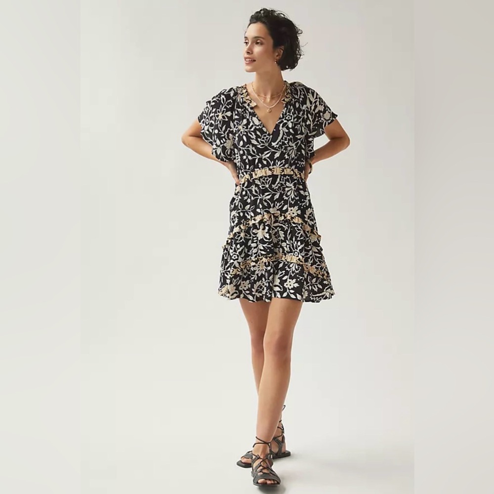 🖤 Anthropologie Robin Tiered Mini Dress 🖤